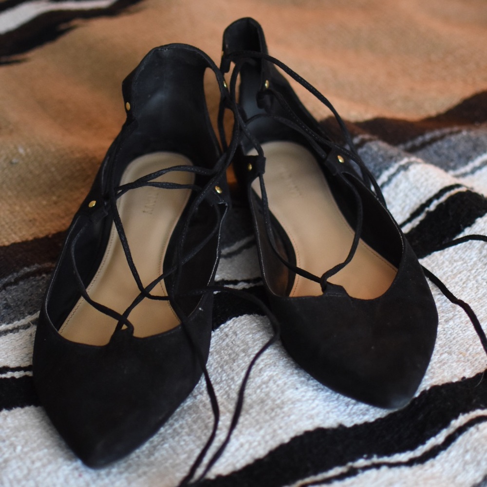 lace up shoes